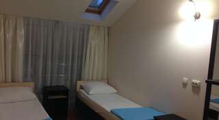 Гостиница Гостевой Дом Панама Лазаревское Стандартный двухместный номер с 2 отдельными кроватями-3